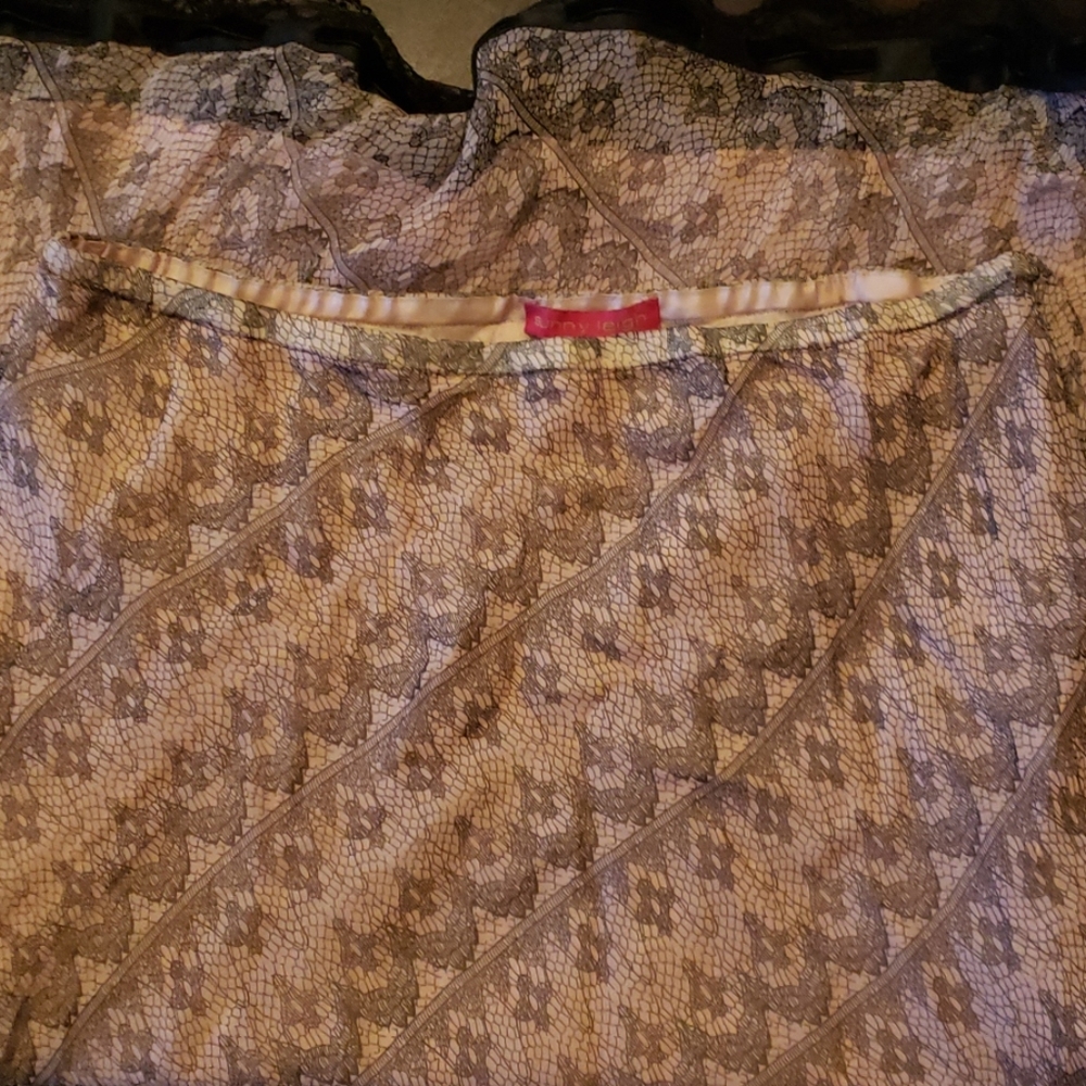 Skirt below knee 100% silk